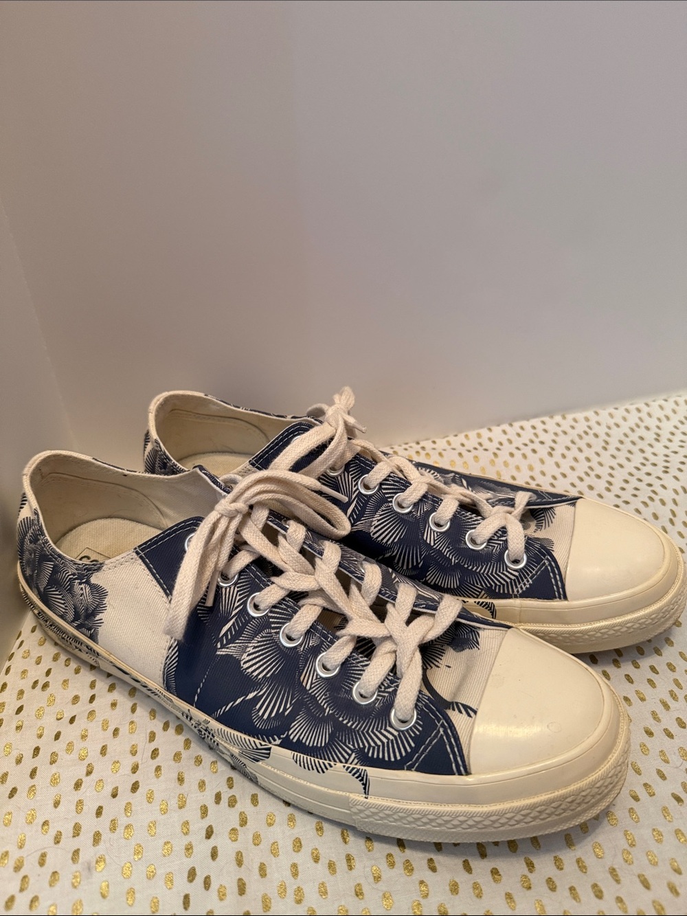 Converse Navy Blue and White Floral Low-Top Sneakers